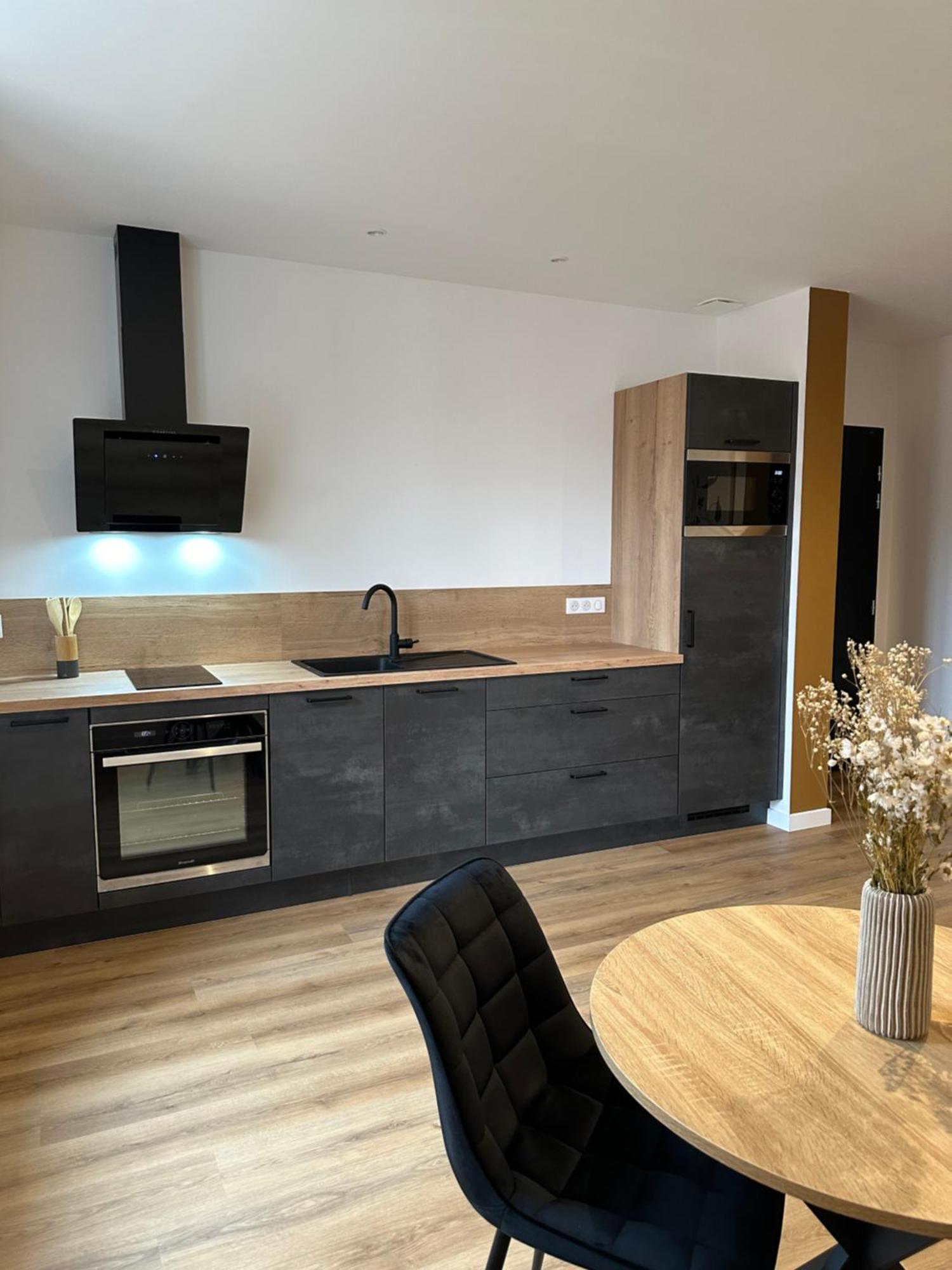 רמירמון Appartement De La Gare מראה חיצוני תמונה