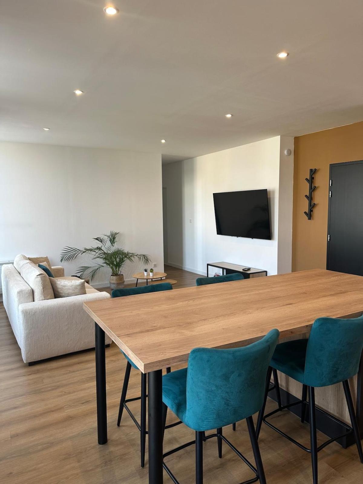 רמירמון Appartement De La Gare מראה חיצוני תמונה